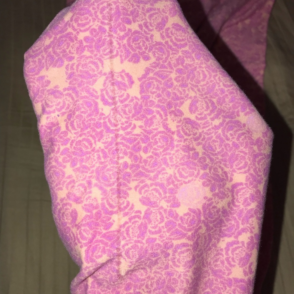 LulaRoe OS leggings - Picture 2 of 3